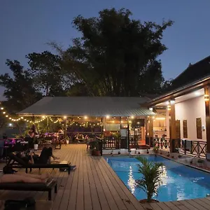 Albergue Funny Riverside Backpackers, Luang Prabang